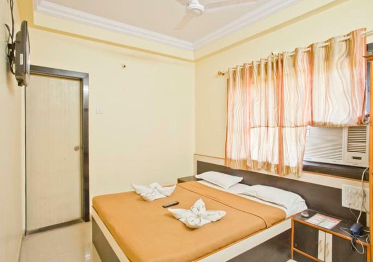 Hotel Sai Ganesh Shirdi Esterno foto
