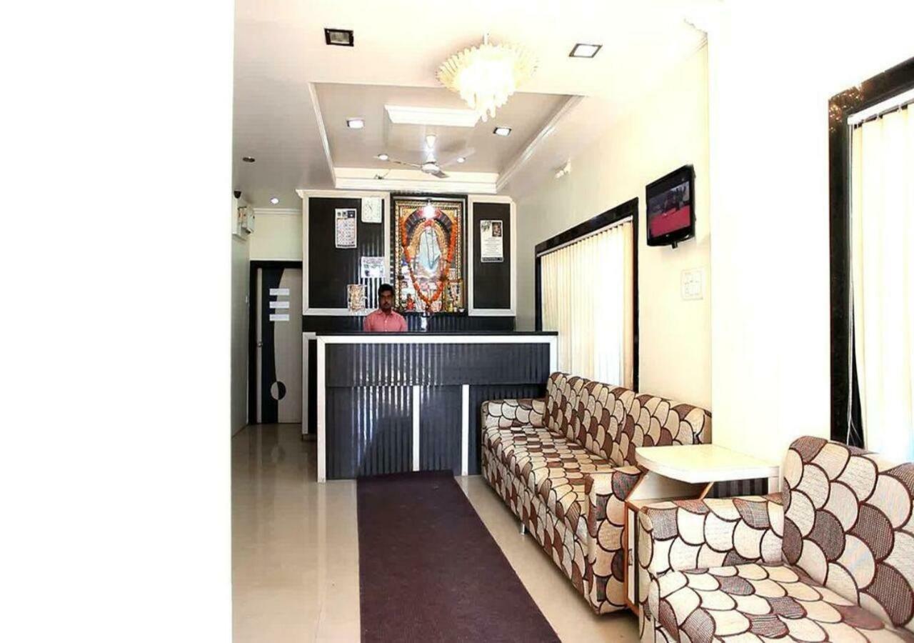 Hotel Sai Ganesh Shirdi Esterno foto